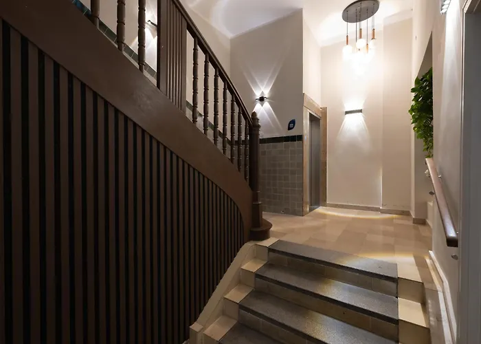 Smart Stay Hotel Station